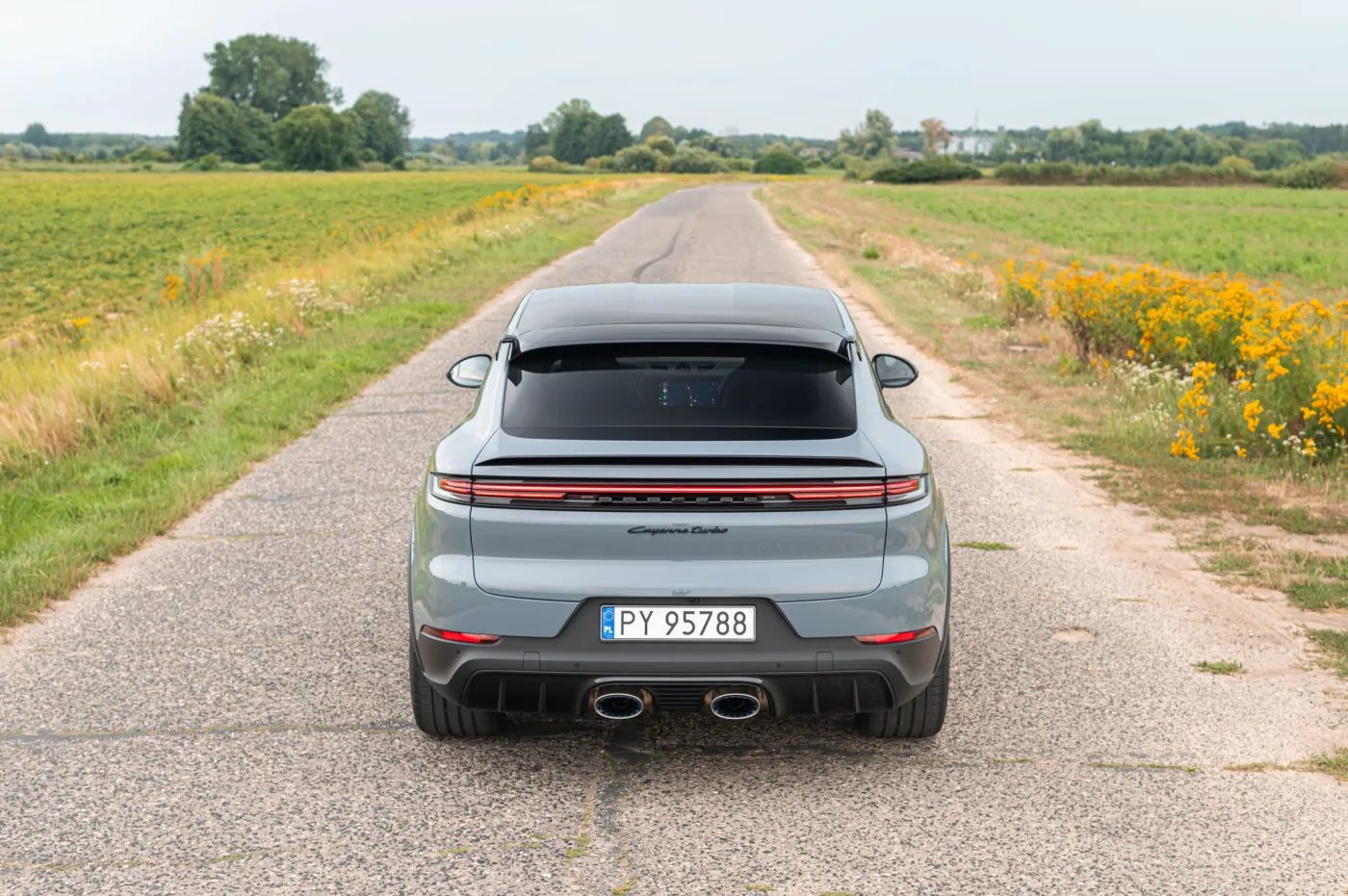 porsche-cayenne-turbo-ehybrid-coupe-z-pakietem-gt-38263178.jpg