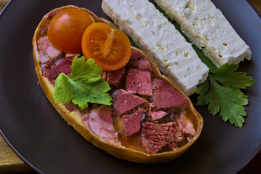 Polska wędlina wśród najgorszych na świecie. Czy zazwyczaj gości na świątecznym stole?