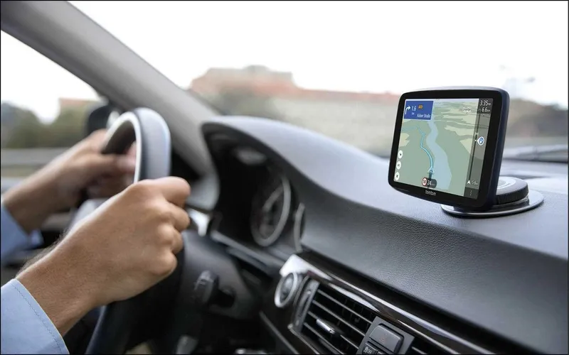 Pod choinkę i do samochodu. Wideorejestrator i nawigacja, prezenty dla kierowcy