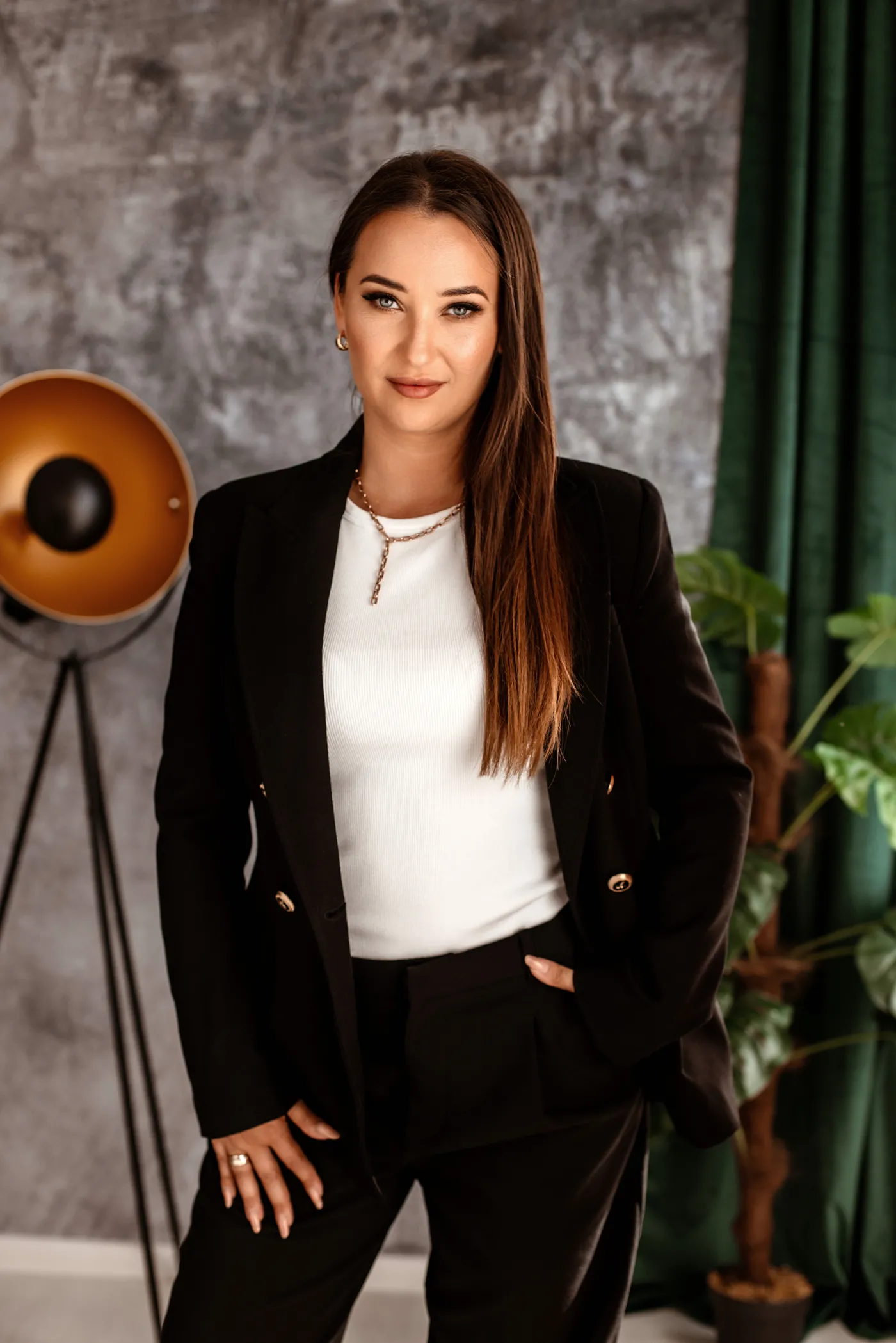 agnieszka-wroblewska-hr-manager-w-forvia-polska-38385502.jpg