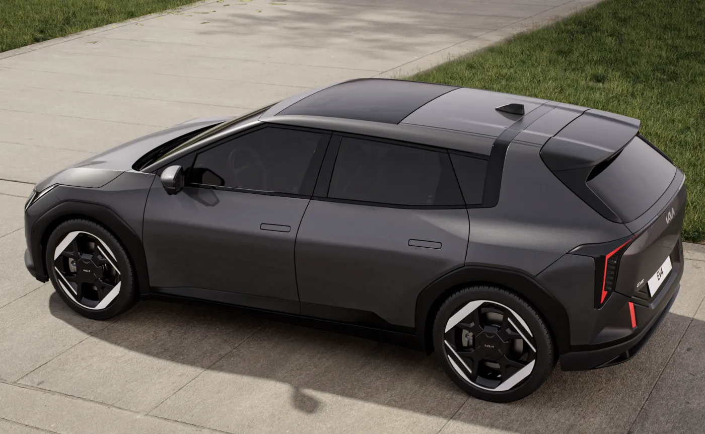 nowa-kia-ev4-debiutuje-jako-sedan-i-hatchback-5d-38410548.png
