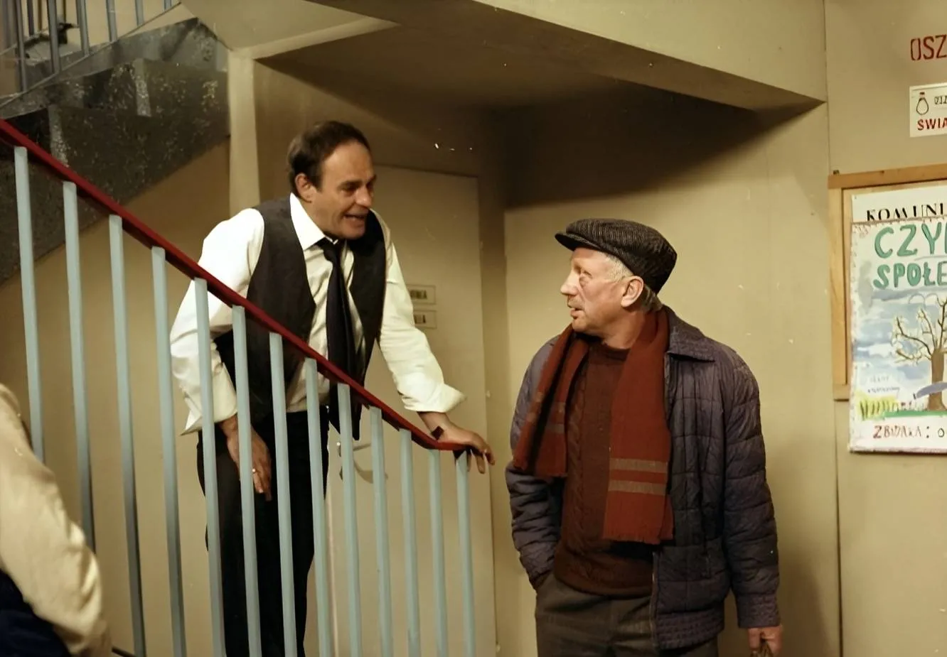 Raczej prosty QUIZ filmowy. Dopasuj opis sceny do kultowego klasyka PRL