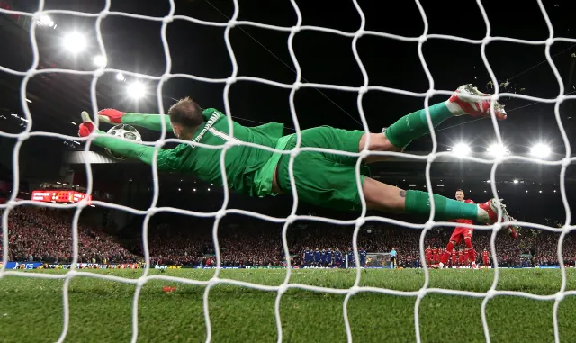Paris Saint-Germain lepsze w karnych od Liverpoolu. Pierwszy gol Modera w Lidze Mistrzów