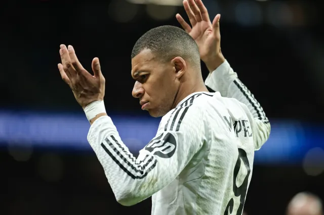 Kylian Mbappe trafił do szpitala. Silne zakażenie