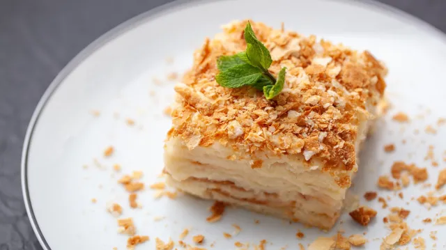 Delicja budyniowa - szybkie i pyszne ciasto bez pieczenia. Zrób na weekend, albo na Wszystkich Świętych