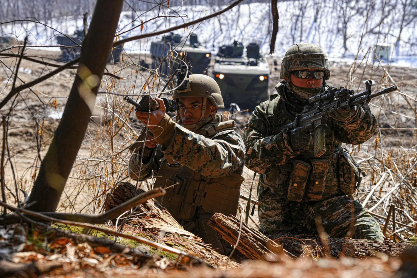 Wojska USA i Korei Południowej wyszły z koszar. Reżim grozi odwetem