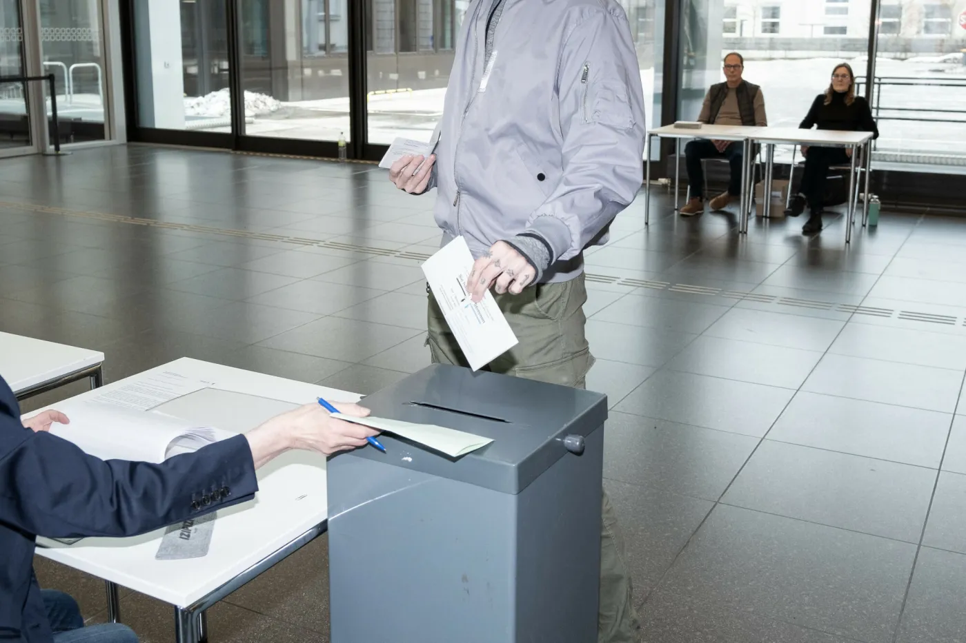 W Niemczech zmarło 16 kandydatów w wyborach. Służby uspokajają po fali teorii spiskowych