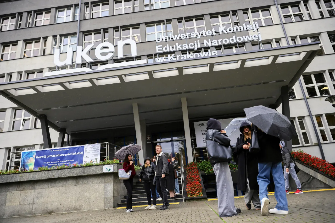 Afera na uniwersytecie w Krakowie. Kierunek nagle zamknięty, studenci zostali na lodzie