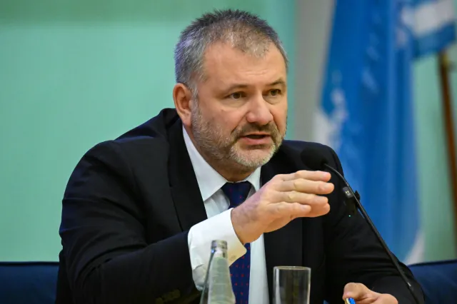 Delegalizacja partii Grzegorza Brauna? Minister Waldemar Żurek wskazuje, co jest konieczne