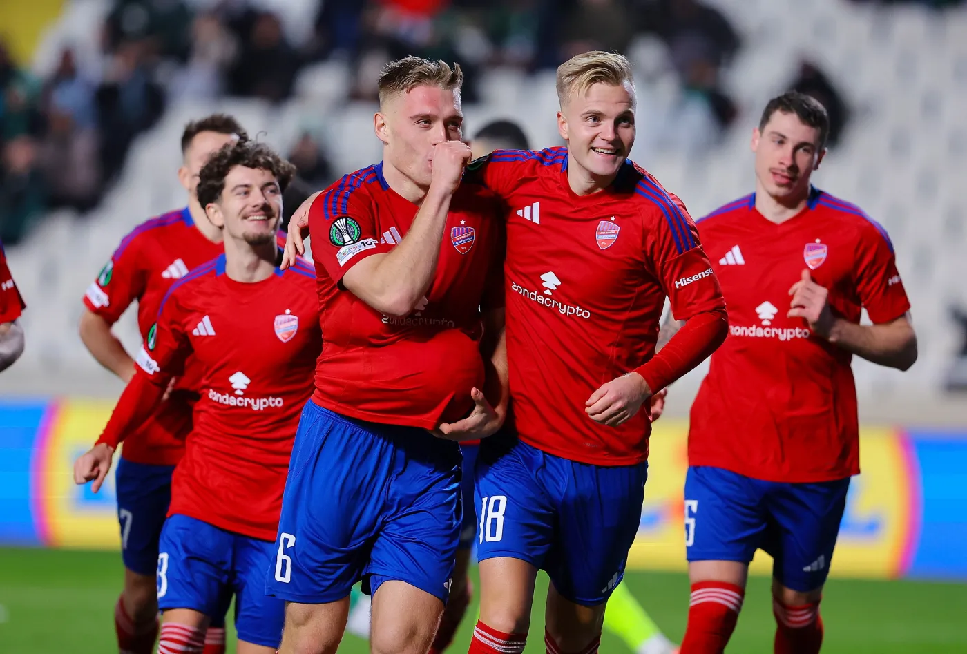 Polskie kluby rozbiły bank w europejskich pucharach. Najwięcej zarobił Raków, najmniej Legia