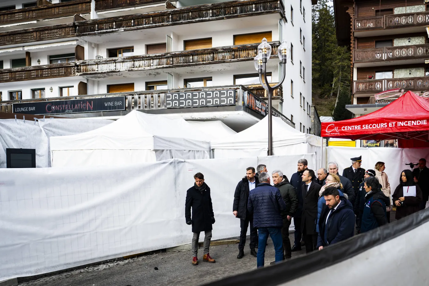 Pożar w kurorcie w Szwajcarii. Polak wśród rannych. MSZ sprawdza