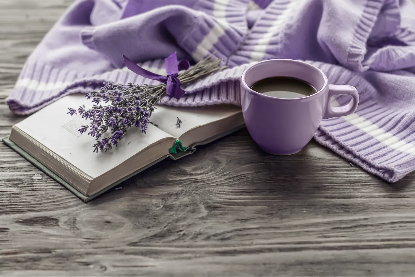 Morning,Coffee.,A,Cup,Of,Coffee,On,A,Wooden,Table.