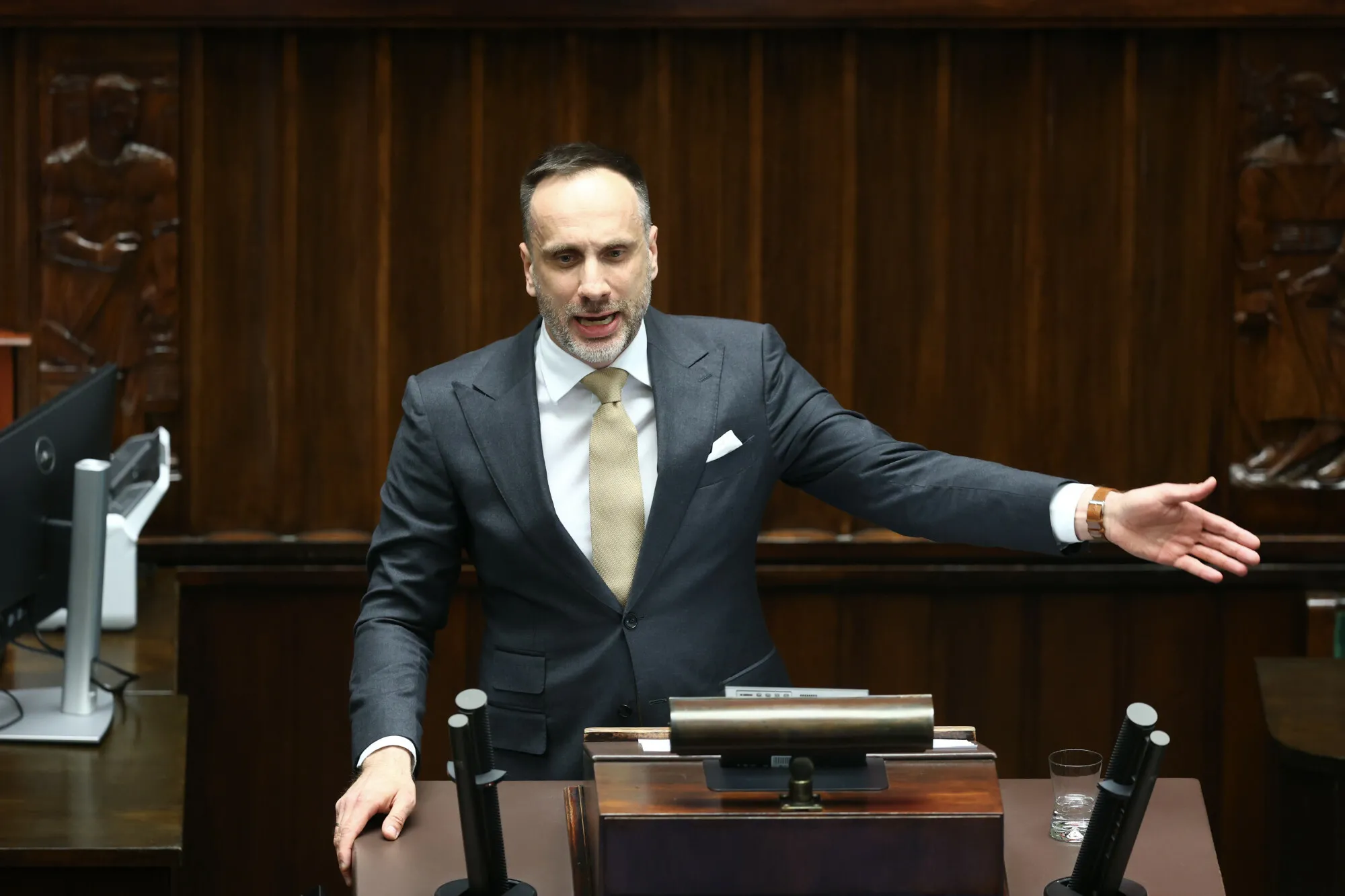 Janusz Kowalski o kolegach z PiS: nie można tolerować "tłustych kotów"