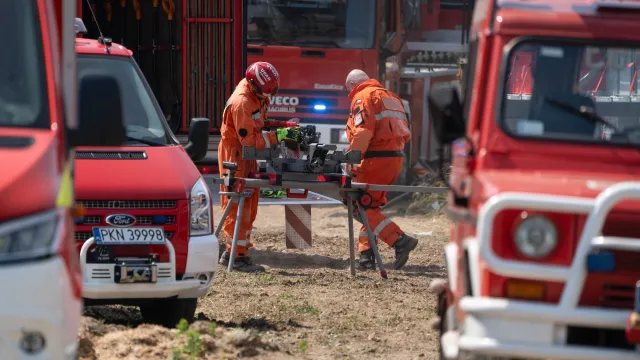 Nocny pożar i ewakuacja w Świnoujściu. W akcji kilkanaście zastępów strażaków