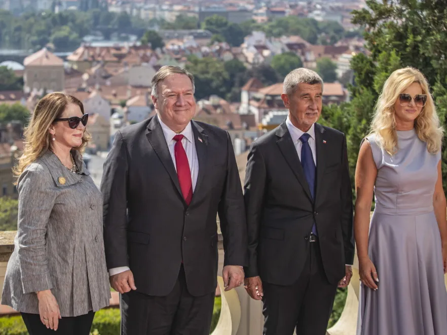 susan-pompeo-mike-pompeo-andrej-babi-monika-babisova-28156363.jpg