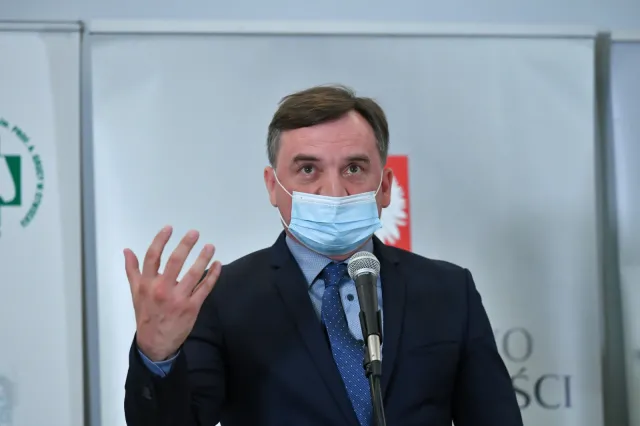 TK orzeknie, czy ETPC może oceniać wybór sędziów TK. Wniosek złożył Ziobro