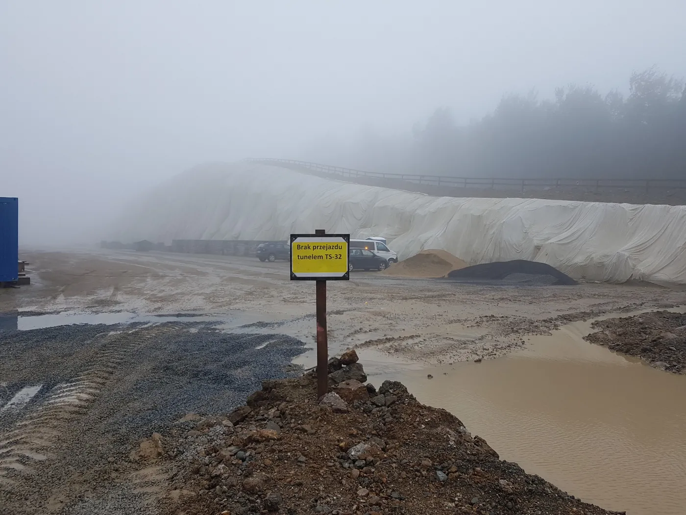 tunel-w-ciagu-drogi-ekspresowej-s3-na-dolnym-slasku-37221308.jpg