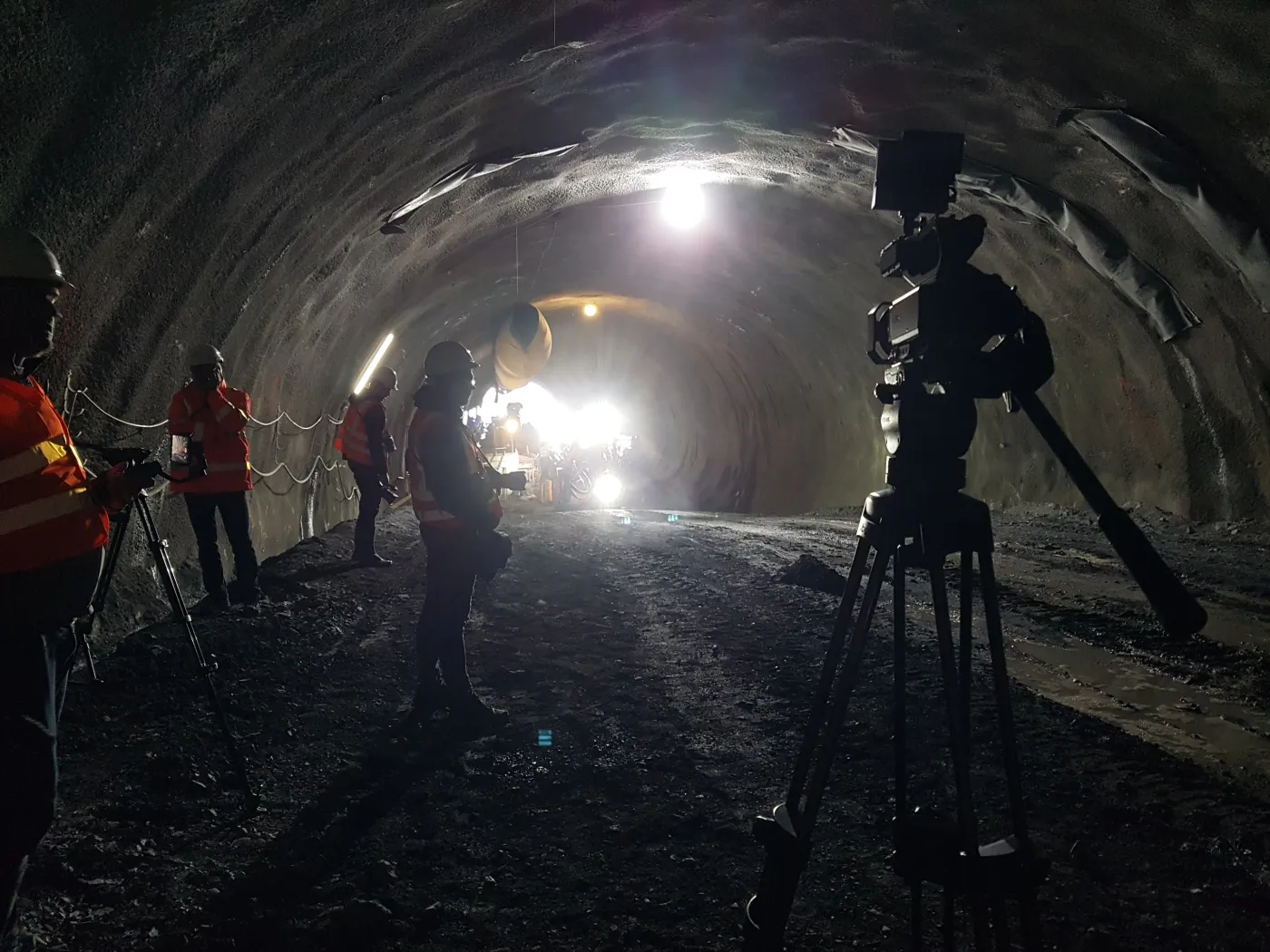 tunel-w-ciagu-drogi-ekspresowej-s3-na-dolnym-slasku-37221323.jpg