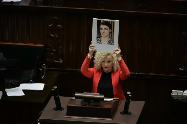 Debata nad zaostrzeniem przepisów aborcyjnych. "Kobieta-ofiara gwałtu z wyższą karą niż gwałciciel"