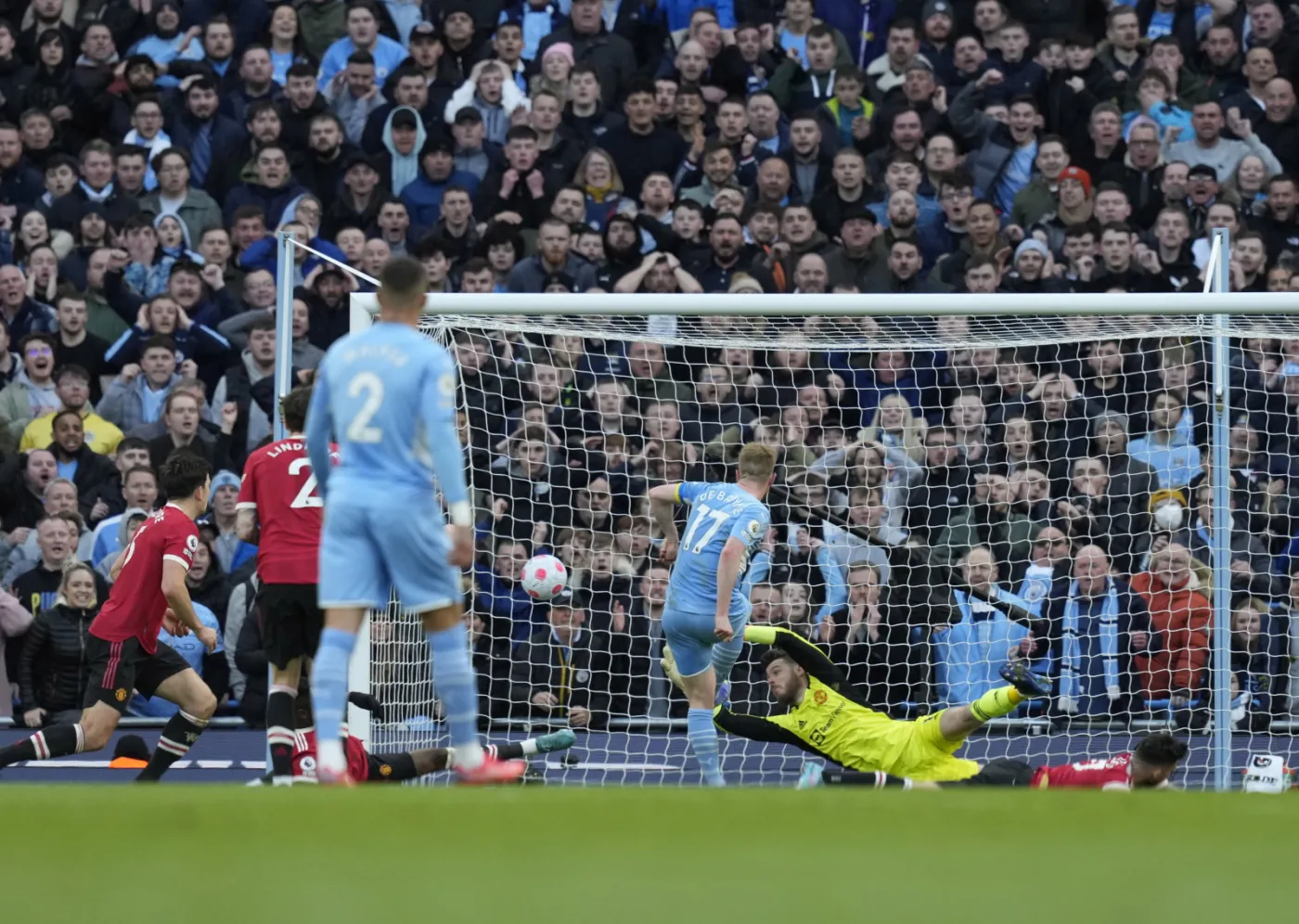 "Czerwone Diabły" rozbite w derbach Manchesteru. De Bruyne bohaterem