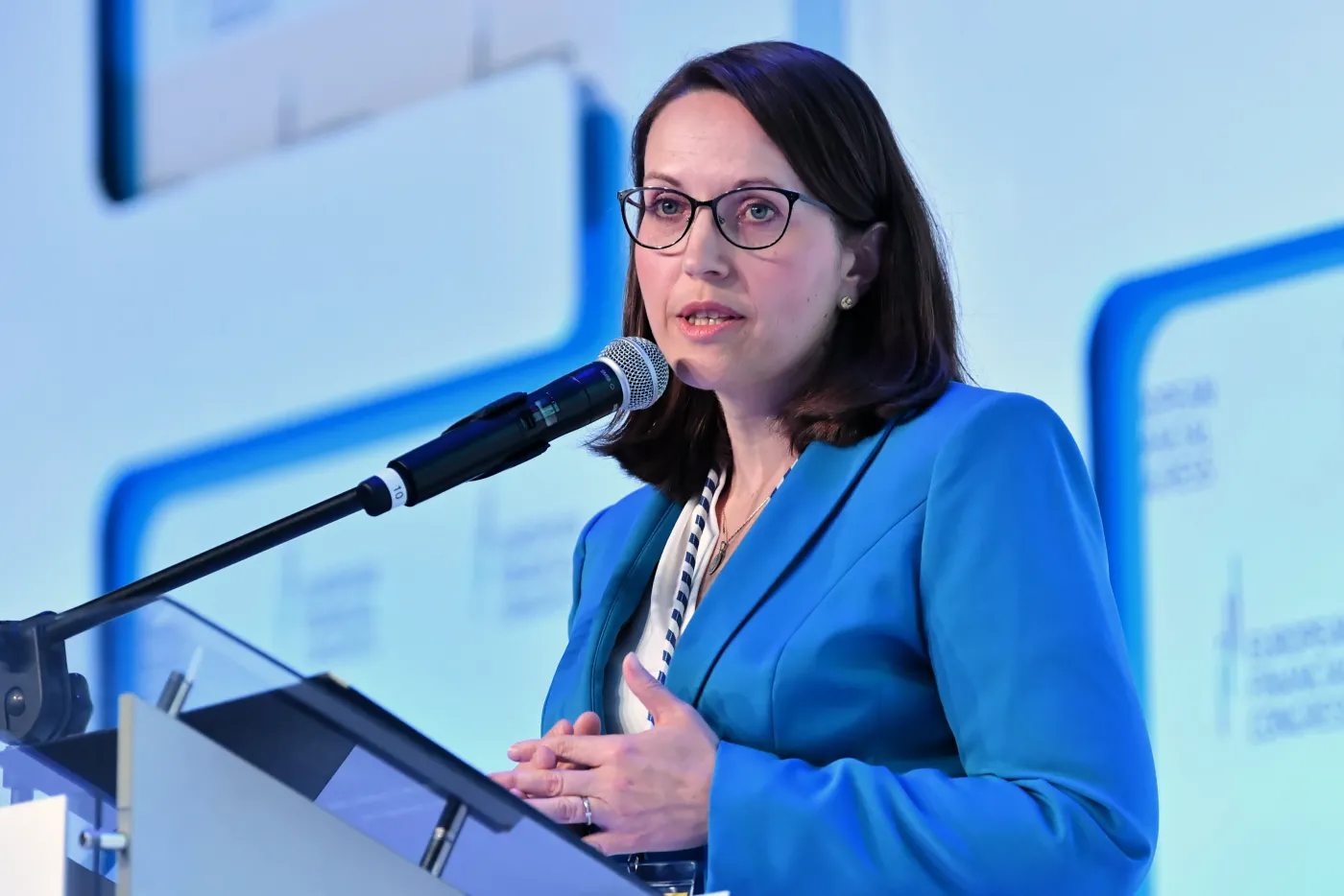 Rzeczkowska: Nie doprowadzić do recesji. Główny guzik jest w NBP