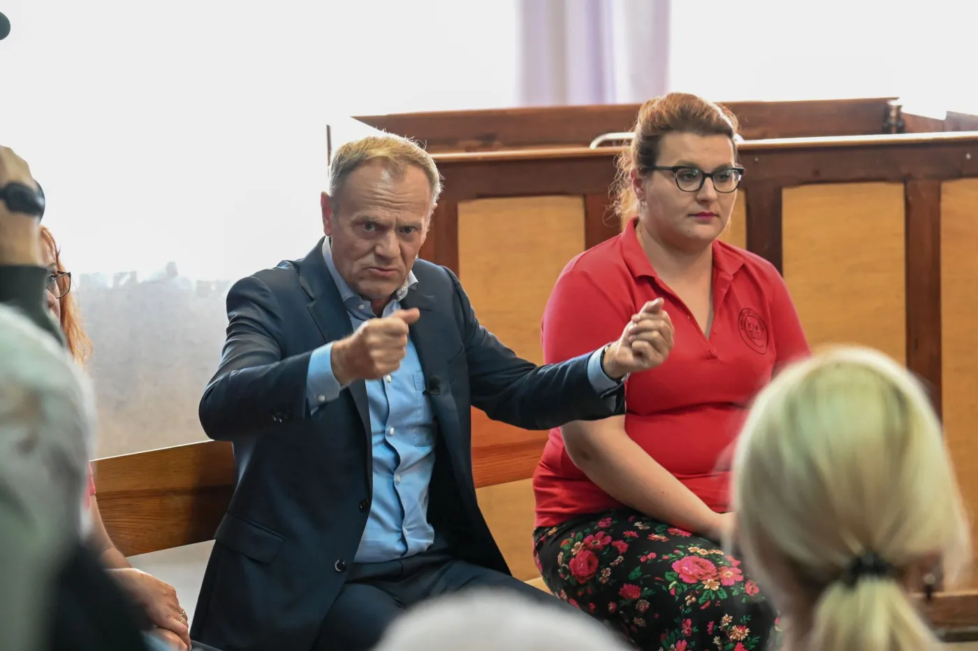 Dera: Skandaliczne słowa Tuska. Wzywa do anarchii, wzywa do wojny