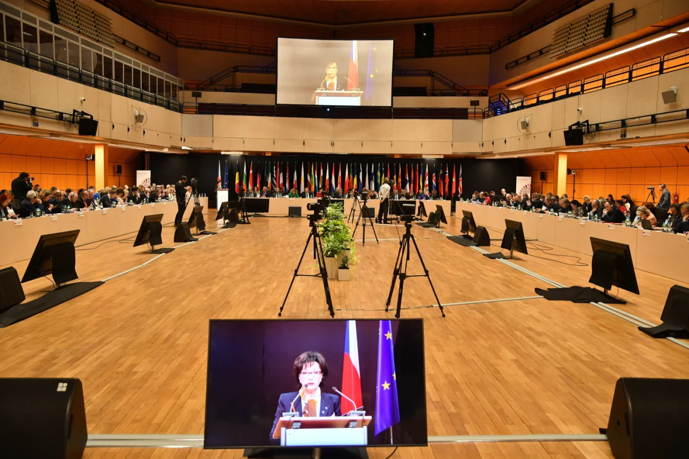 Szefowie parlamentów w Pradze. Rozmowy akcesyjne z Ukrainą "jeszcze w tym roku"?