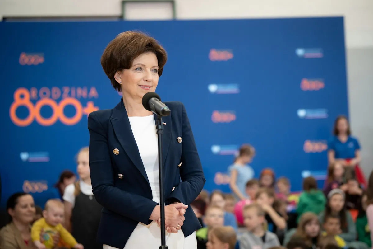 Kontrowersyjna wypowiedź Kaczyńskiego o kobietach. Minister Maląg broni prezesa PiS