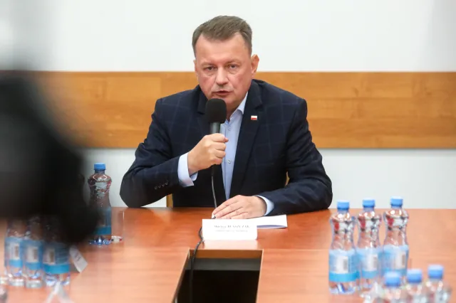 Błaszczak kontra "Zielona granica". Będzie uchwała rządowego komitetu