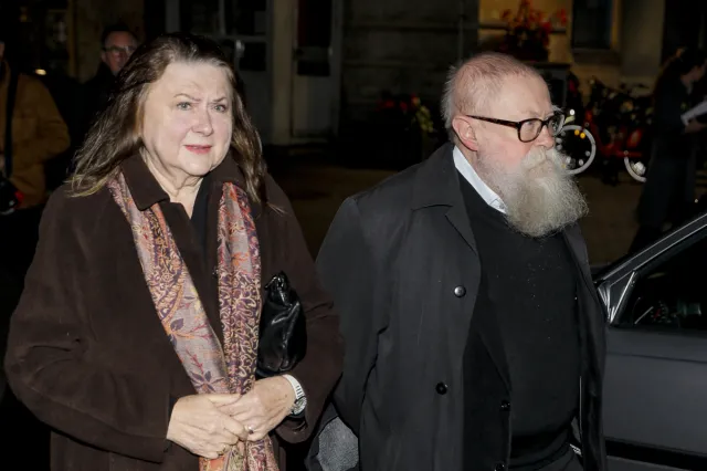 Jak mieszka prof. Jerzy Bralczyk i czy żona uważa go za amanta? [FOTO]