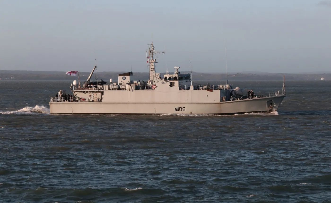 Niszczyciel min klasy Royal Navy Sandown HMS GRIMSBY