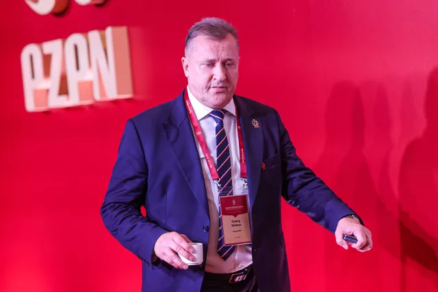 Prezes PZPN odpowiada na oskarżenia. "Naprawdę ktoś myśli, że w pracy jestem pijany?"