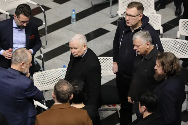 Kaczyński skrytykował prezydenta Dudę ws. TVP. "Nie wykazuje się aktywnością"