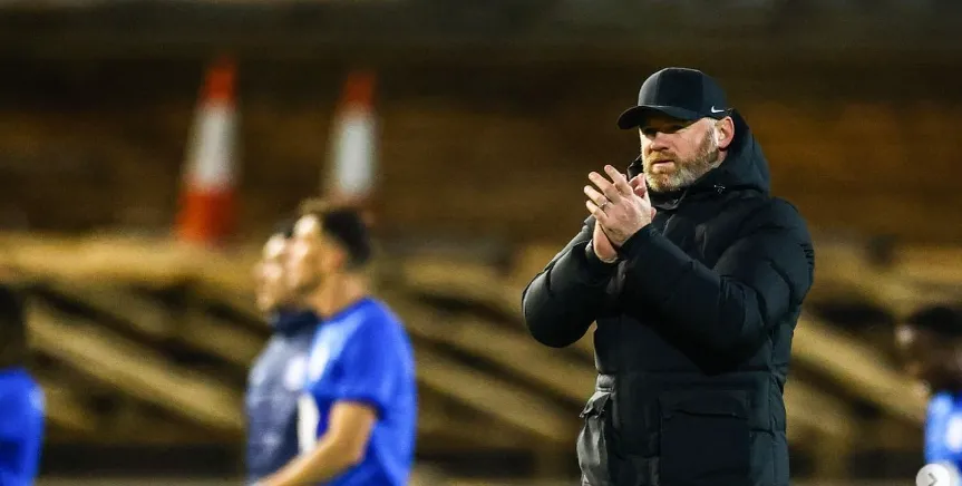 Wayne Rooney zwolniony z klubu. Polak bez trenera