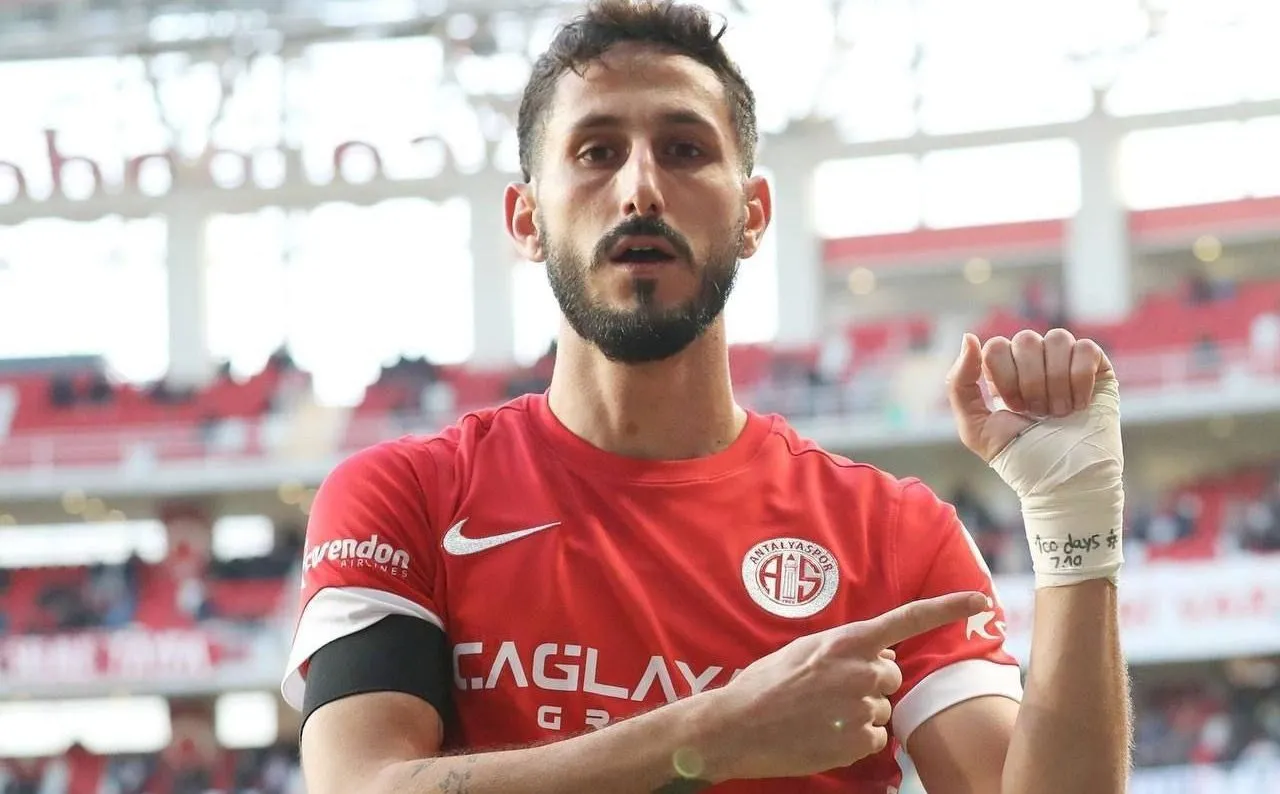 Izraelski piłkarz zatrzymany w Turcji. "Ankara de facto działa w interesie Hamasu"