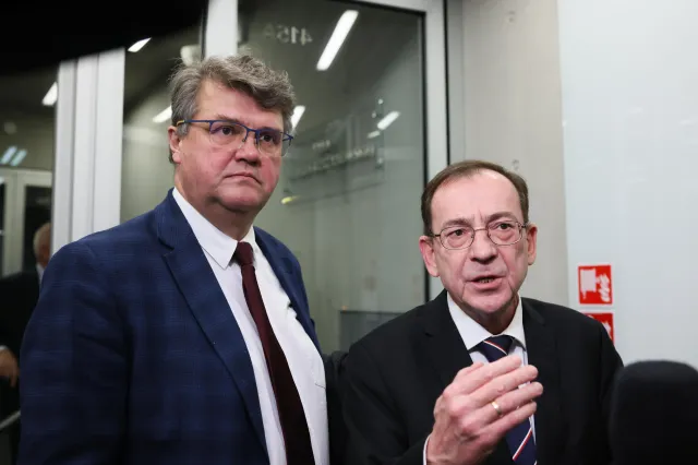 Wąsik i Kamiński zostaną aresztowani? Przyjęcie osadzonych do zakładu karnego - krok po kroku