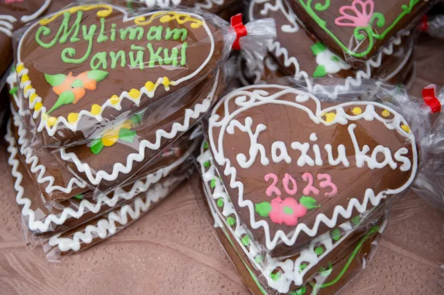 Kaziuki Wileńskie 2024. Słynny Jarmark Kaziukowy przyciąga tysiące turystów [FOTO]