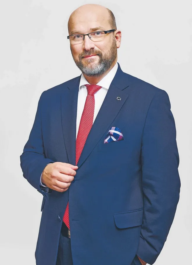 pawel-straczynski-wiceprezes-zarzadu-banku-pekao-sa-38123901.png