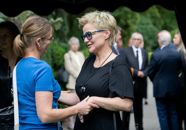 Monika Richardson pożegnała mamę. Pogrzeb odbył się we Wrocławiu [FOTO]