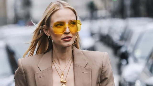 Najmodniejsze kolory sezonu wiosna-lato 2025. Na liście nie tylko Mocha Mousse