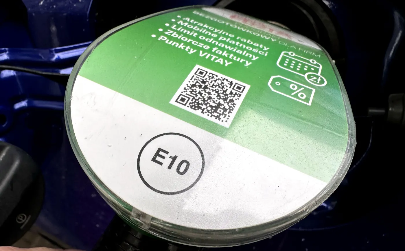 Czy Twój samochód jest na czarnej liście E10?