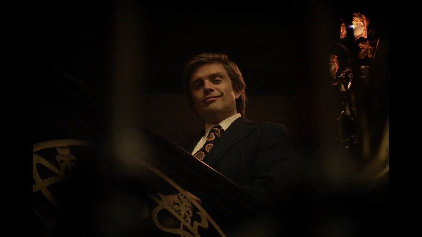 Sebastian Stan jako Donald Trump w filmie "Wybraniec"