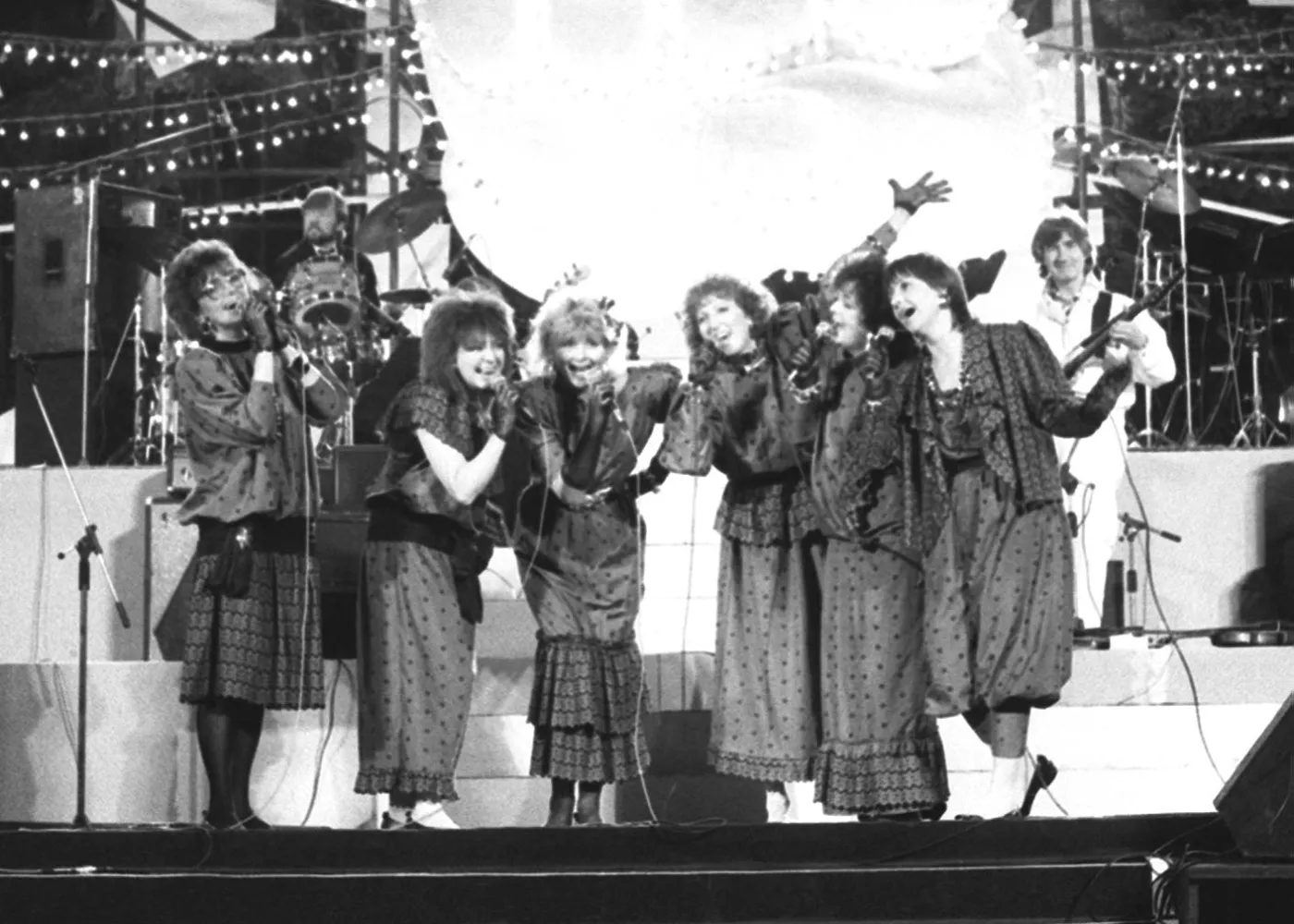 Wielki przebój Alibabek powstał dzięki podstępowi. Zamknęli poetę na klucz