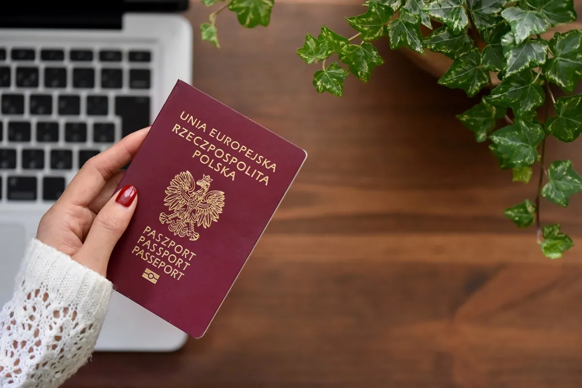 ile kosztuje paszport opłata paszportowa 2024 dla dziecka dorosłego emeryta karta dużej rodziny