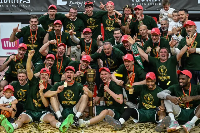 Legia Warszawa mistrzem Polski. Na ten tytuł stolica czekała 56 lat