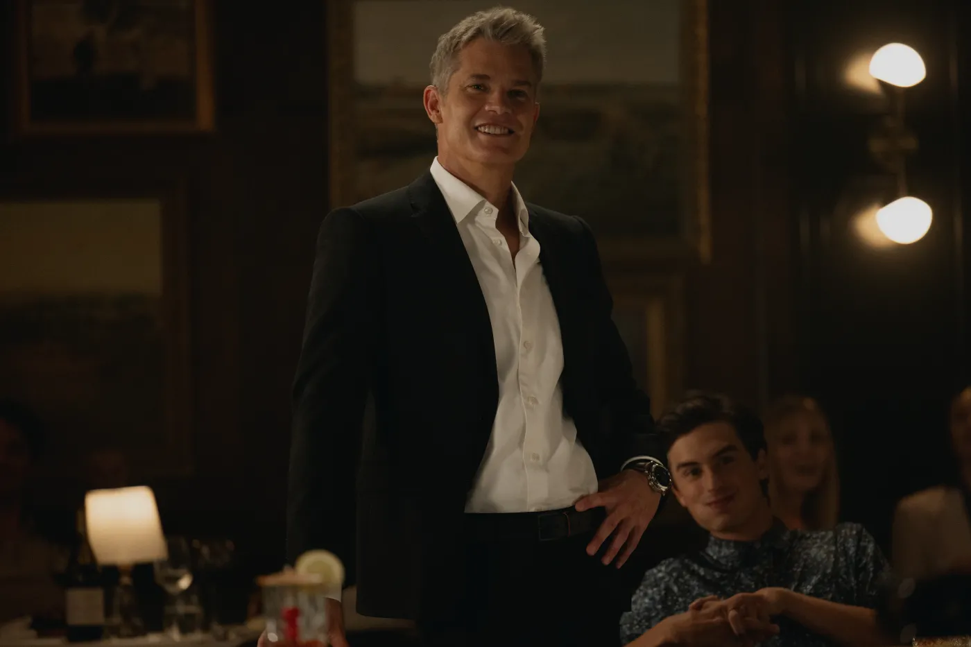 Timothy Olyphant w ósmym odcinku serialu "Mistrz kija"