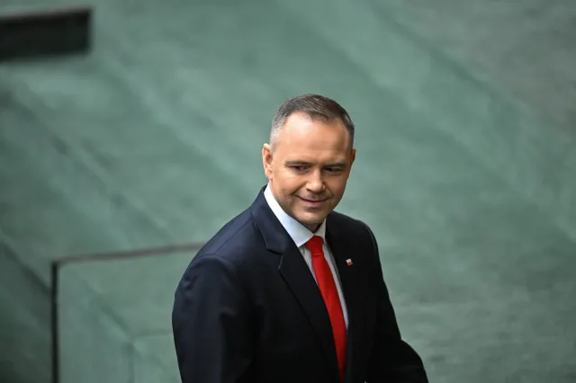 Dzwon Zygmunta milczał podczas zaprzysiężenia Nawrockiego. Protest dzwonników