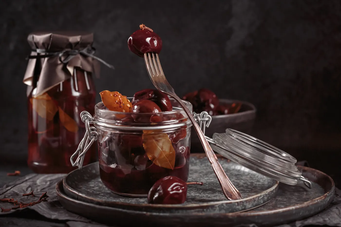 Marynowane śliwki wg przepisu Jakuba Kuronia to przepyszny hit. Rozpływają się w ustach