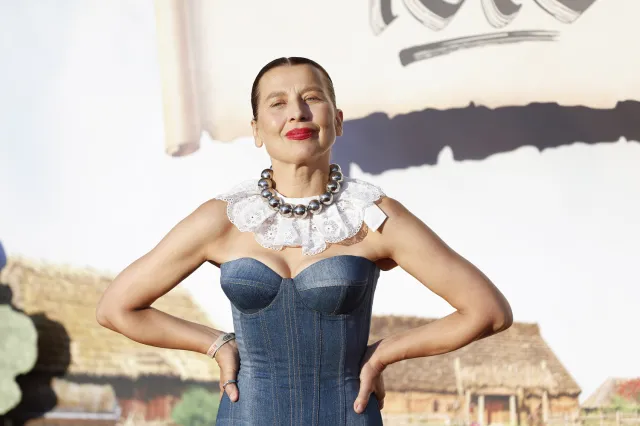 Wstrząsające wyznanie gwiazdy "1670". "Byłam ofiarą przemocy"