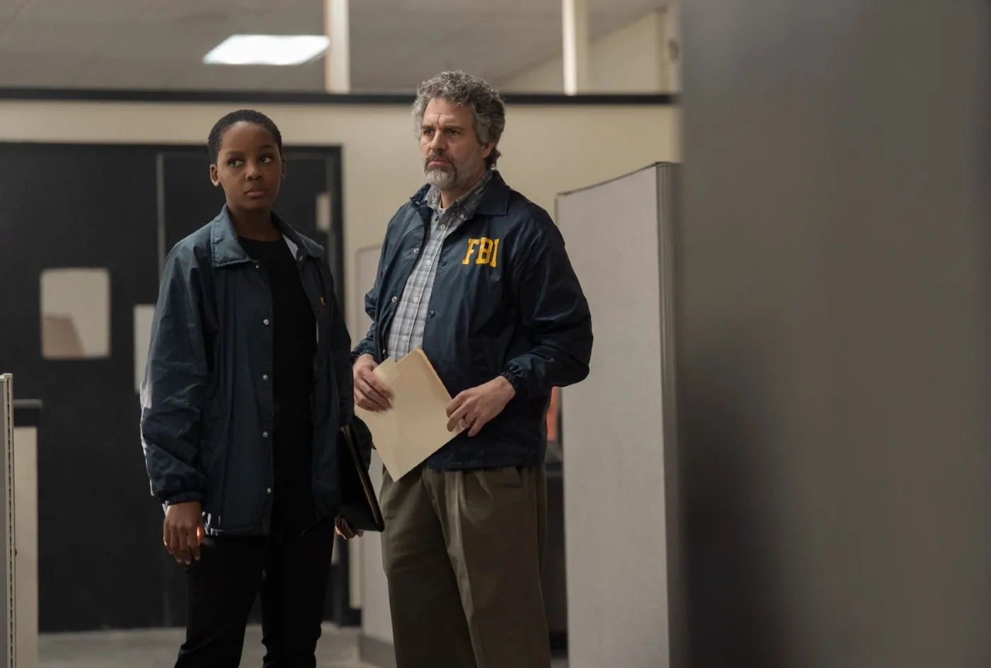 Thuso Mbedu i Mark Ruffalo w serialu "Grupa zadaniowa"